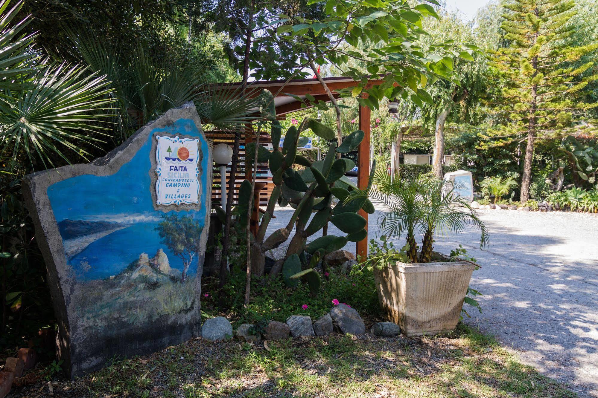 Camping La Focetta Sicula SantʼAlessio Siculo Exterior foto