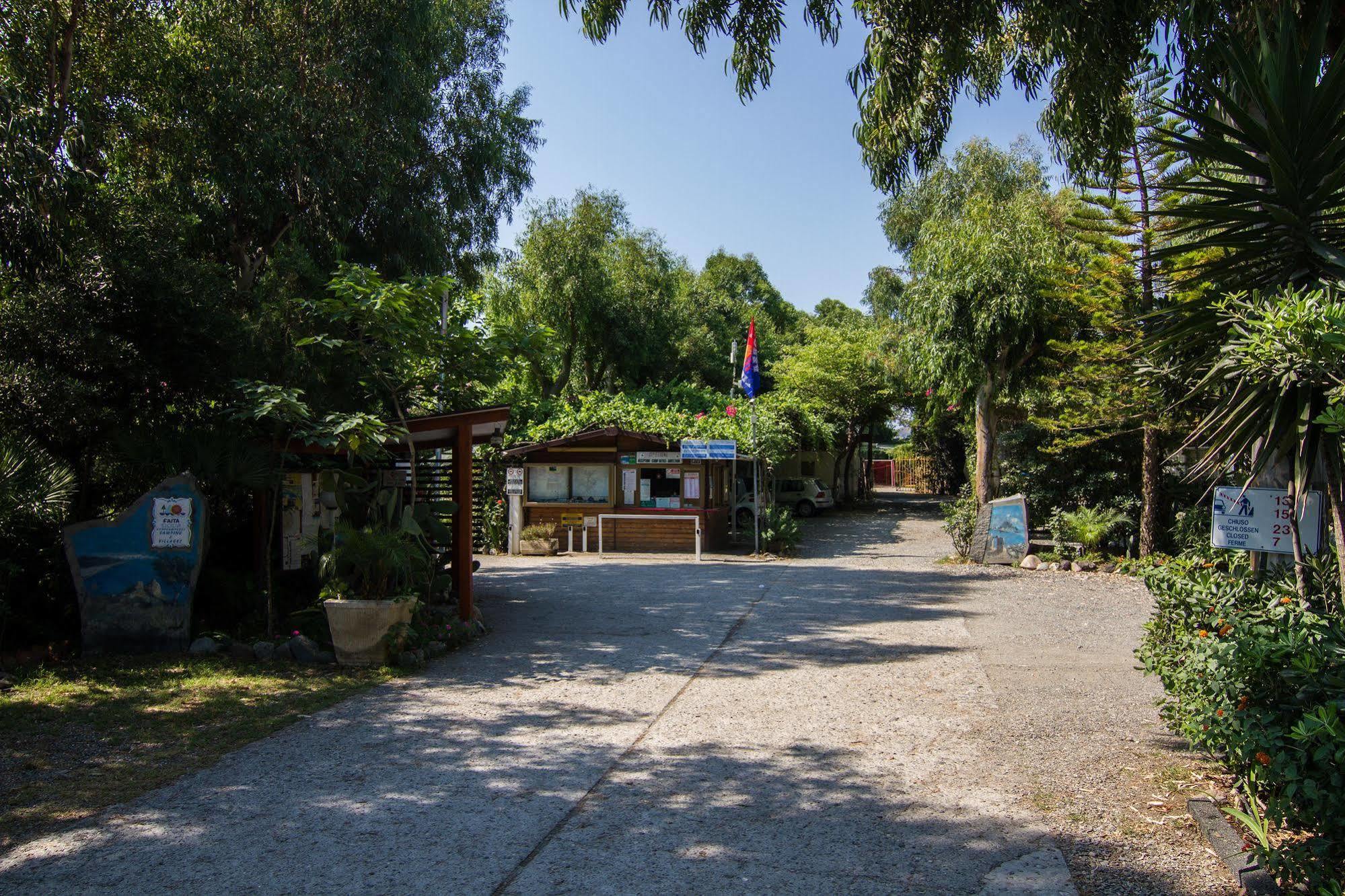 Camping La Focetta Sicula SantʼAlessio Siculo Exterior foto