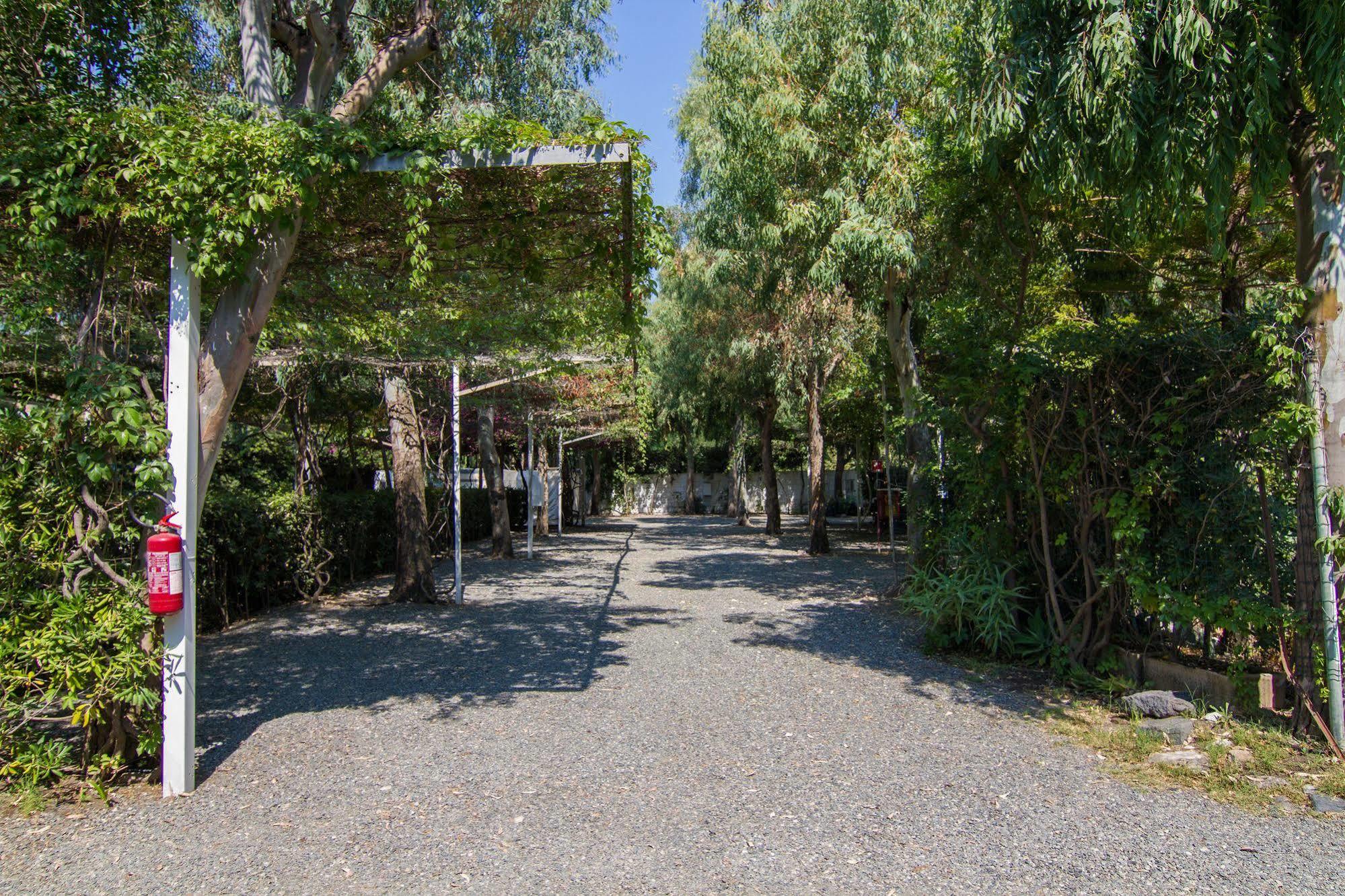 Camping La Focetta Sicula SantʼAlessio Siculo Exterior foto